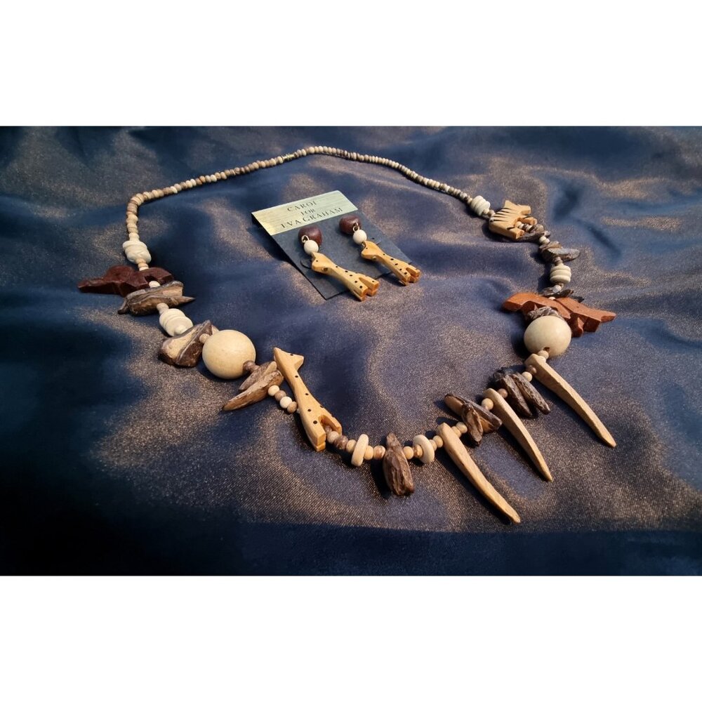 Rare Find Wooden Beaded Necklace and Giraffe Earrings Jewelry Set